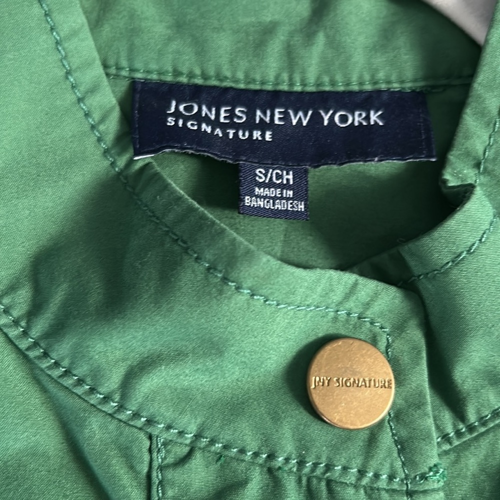 Light Jacket - Picture 2 of 5